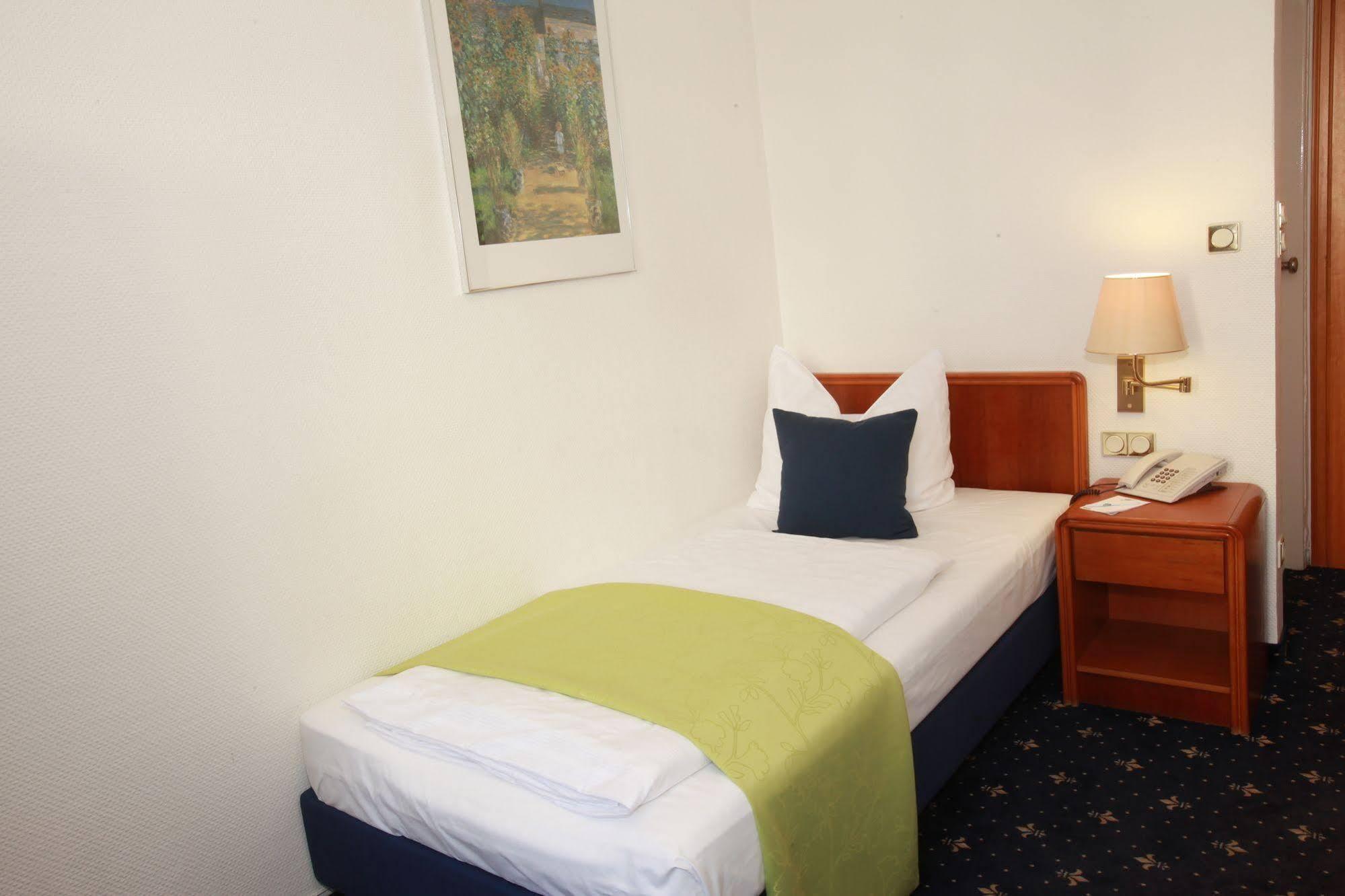 Hotel Excelsior - Central Station Frankfurt am Main Eksteriør billede