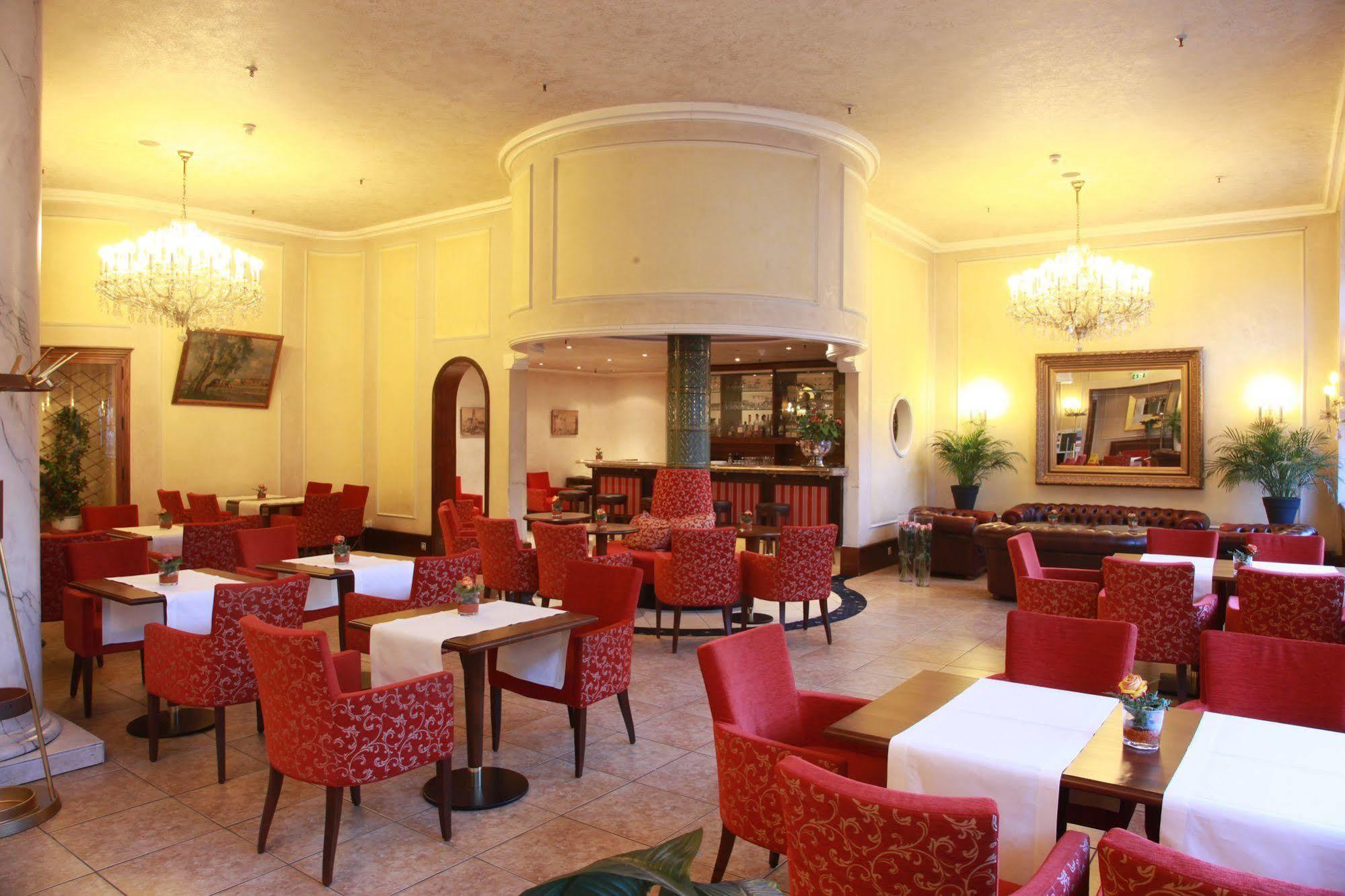 Hotel Excelsior - Central Station Frankfurt am Main Eksteriør billede